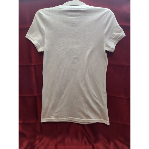 The Office Womens T-Shirt Size XS Schrute Farms Bed And Breakfast White Beets - Picture 5 of 6